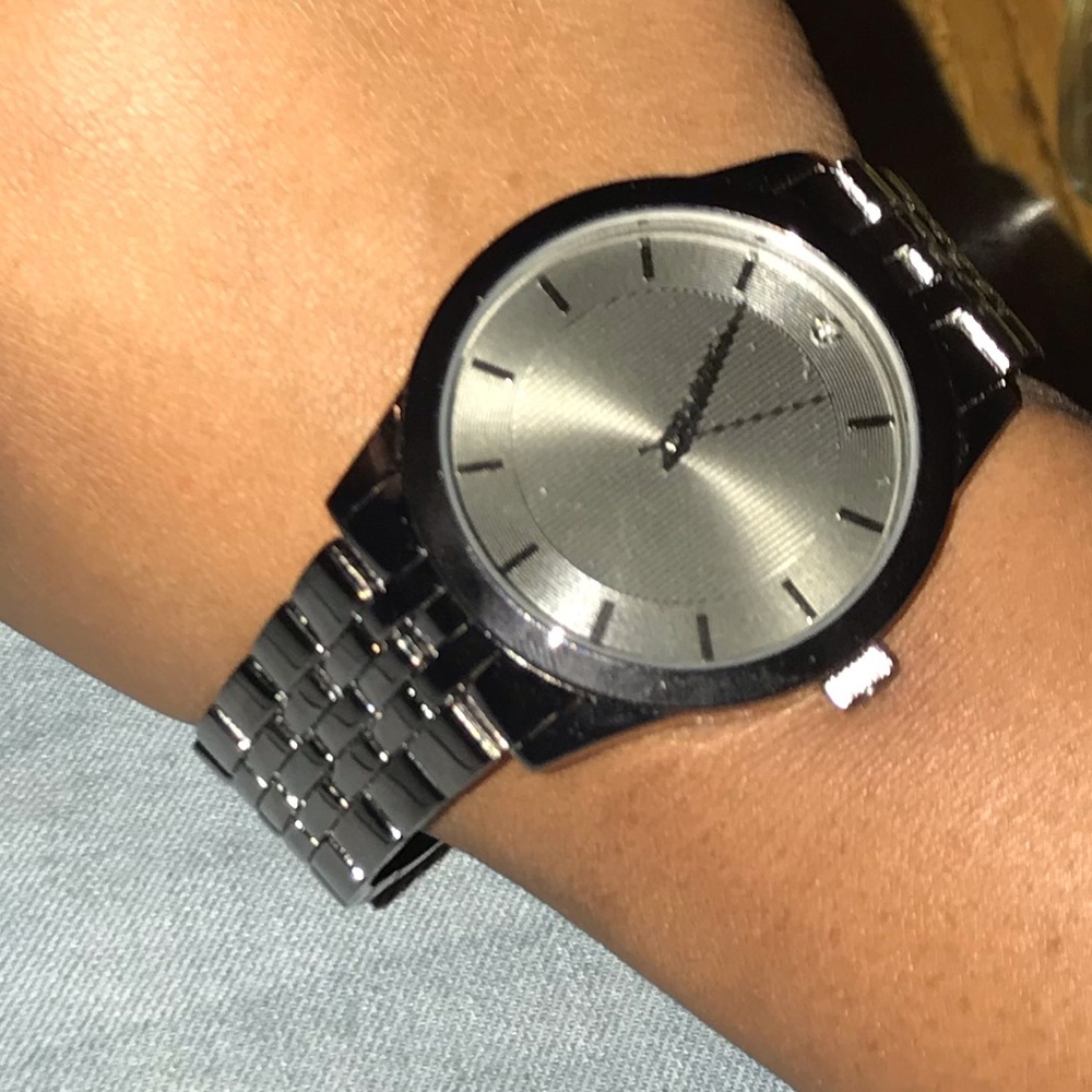 Base metal bezel 1809 watch